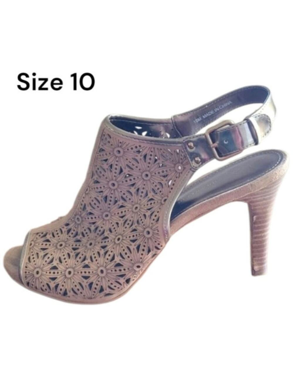Anne Klein Size 10 Brown Bronze Leather Peep Toe Sling Back Heels With Cut Outs